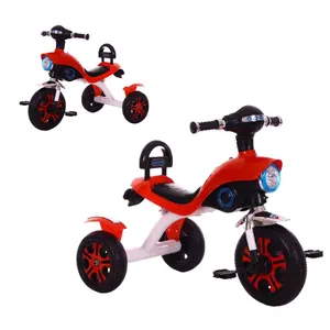 Tricycle en plastique de la musique Offre Spéciale pp avec le pneu d'Eva pour le tricycle de bébé de garçon de 2 ans à vendre