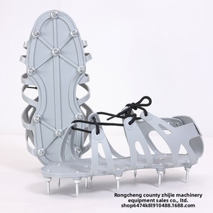Chaussures à pointes auto-nivelantes pour l'aération du sol de jardin et des pelouses, tout-en-un, fabriquées en Chine - Product Image 5