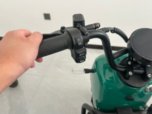 Scooter de 2 Ruedas Hecho en China, Económico, con Batería de Plomo-Ácido de 48V 1000W, Largo Alcance, 15AH, para Adultos - Product Image 2