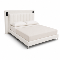 Lit plateforme rembourré avec tête de lit à volants, capitonnage vertical, cadre en acier inoxydable, port de charge USB, tissu moderne