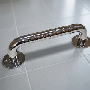 Barre d'appui contemporaine en forme de I en chrome poli, écologique, antidérapante, en acier inoxydable pour salle de bain, pour personnes âgées - Product Image 1