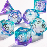 Conception de fabrication de haute qualité personnalisée grand 7 pièces 35mm dés en résine transparente noyau liquide gros dés D20 pour les amoureux du MDN