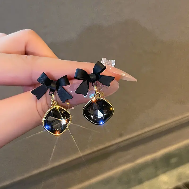 1 Fashion pearl geometric flower earrings s925 silver hollow fruit women earrings simple jewelry set earrings 2022