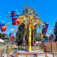 Manège coloré à levage rotatif pour parc d'attractions extérieur, avec tir aérien spectaculaire