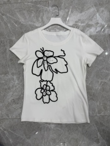 Camiseta de <span class=keywords><strong>Mujer</strong></span> Personalizada ODM OEM 100% Algodón con Diseño de Hilo Bordado, Corte Ajustado, Estilo Italiano - Product Image 2