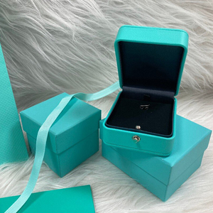 กล่องเครื่องประดับแบรนด์ดังสีน้ำเงินจากโรงงานโดยตรง สำหรับผู้หญิง บรรจุภัณฑ์ของขวัญสุดหรู กล่องใส่จี้ สร้อยข้อมือ แหวน ชุดครบพร้อมอุปกรณ์เสริม - Product Image 1
