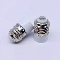 Convertisseur de douille de lampe de qualité Yuyi en plastique, style vis, E27 vers E14, avec garantie de 3 ans, 250V 2A, pour usage intérieur