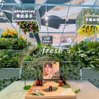 Stand d'exposition modulaire tendance MEGA pour événements de mode modernes, idéal pour les pop-up stores de style influenceur