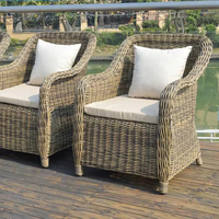 Meubles de patio combinaison extérieure chaise en rotin de jardin table à manger de patio ensemble de salle à manger ondulée moderne