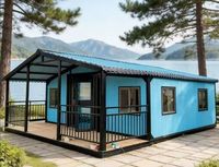Casa Contenedor Modular Plegable Prefabricada de 2 Dormitorios con Baño en Suite, Estructura de Acero, Techo Inclinado, Transpirable, Impermeable, Terraza, Tienda