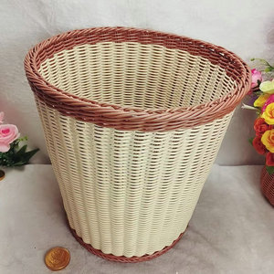 Panier à linge rond en plastique imitation rotin tressé, organisateur de vêtements écologique, type sur pied - Product Image 2