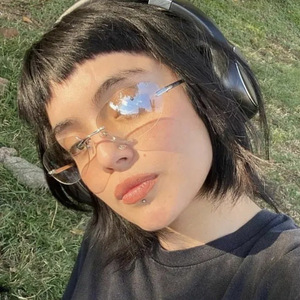 Gafas de Sol Personalizadas con Marco Metálico Ovalado, Estilo Retro, Forma Cóncava, sin Marco, para Fotos de Calle - Product Image 3