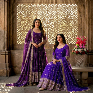 Vestido Anarkali Morado Bordado de Manga Larga con Cuello Cuadrado y Conjunto Lehenga para Fiestas y Eventos Formales - Product Image 1
