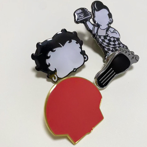 Spilla in metallo smaltata a forma di conchiglia con personaggio dei cartoni animati Betty Big Boy, all'ingrosso - Product Image 2