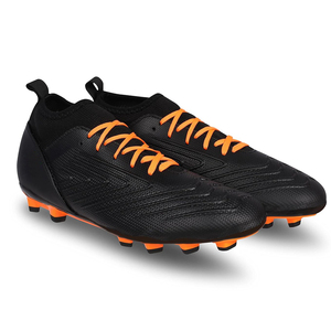 Chaussures de football professionnelles pour hommes, pour l'entraînement et les matchs, crampons de football confortables pour les performances en extérieur - Product Image 1