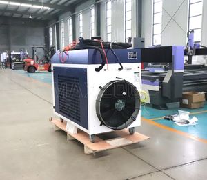 Dissolvant de rouille laser CW continu <span class=keywords><strong>Ultra</strong></span> 3000w 2000w 6000w à partir de la machine de nettoyage laser de dérouillage laser tenu dans la main en acier métallique - Product Image 4