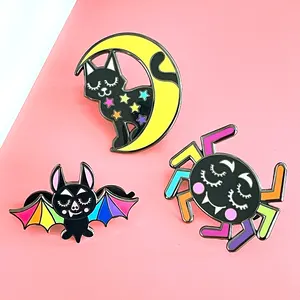 Smalto Pin produttore Kawaii Anime fai da te morbido smalto duro Logo personalizzato carino Halloween smalto Pin