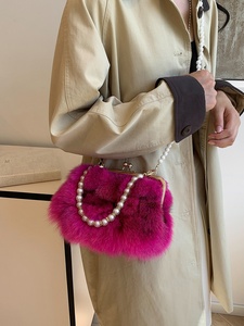<span class=keywords><strong>Bolso</strong></span> de Mano Zeyu de Piel Sintética de Zorro con Cierre Kiss Lock, Asa de Perlas y Cadena Dorada, <span class=keywords><strong>Bolso</strong></span> de Hombro Cruzado para Mujer, Invierno, Noche, Piel Sintética Ecológica, ODM - Product Image 2
