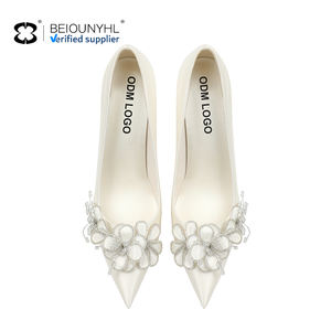 <span class=keywords><strong>Scarpe</strong></span> da sposa bianche <span class=keywords><strong>con</strong></span> Logo personalizzato da donna <span class=keywords><strong>con</strong></span> tacco sottile elegante decorazione a farfalla in rete di raso alla moda tacchi da sposa estivi - Product Image 2