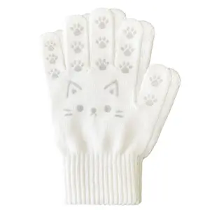 冬季保暖可爱魔术针织亚克力猫可爱图案聚氯乙烯印花儿童女童防护手套，白色