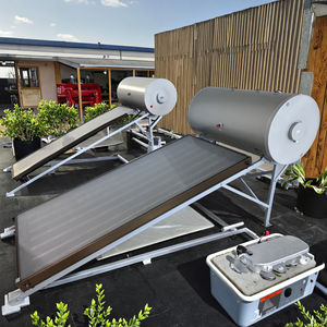 Chaudière solaire à plaque plate sous pression de <span class=keywords><strong>200</strong></span> <span class=keywords><strong>litres</strong></span> Système de geyser chaud Tablette <span class=keywords><strong>Chauffe</strong></span>-<span class=keywords><strong>eau</strong></span> à capteur solaire intégré à panneau plat - Product Image 1