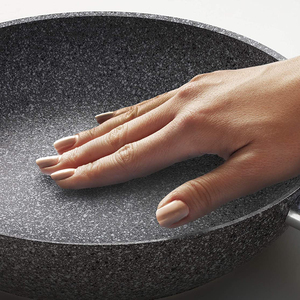 Padella antiaderente a forma di cuore da 28 cm, adatta all'induzione - Product Image 4