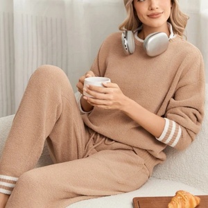 Ensemble de pyjama pour femmes simple et élégant, col rond, pull à manches longues et <span class=keywords><strong>pantalon</strong></span> long, demi-<span class=keywords><strong>velours</strong></span>, vêtements de maison personnalisables - Product Image 5