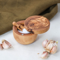 ArtisRaw JC001 Salière en bois avec couvercle et cuillère, fabriquée à la main à partir de bois d'olivier tunisien, boîte à sel, cochon à sel