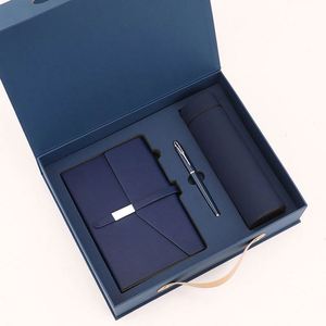 Kit de démarrage de bureau de luxe : agenda en cuir, stylo et tasse isotherme pour les nouveaux professionnels - Product Image 6