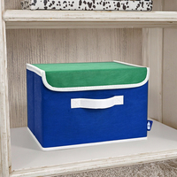 Boîte de rangement pliable non tissée avec couvercle, qui peut être utilisée pour recevoir des vêtements, des couettes, de la nourriture et des livres