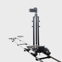 Chariot motorisé pour caméra avec colonne manuelle et rotule, utilisable avec télécommande sans fil