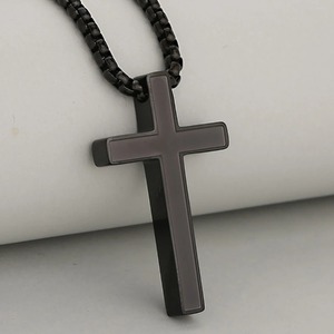 Collier avec pendentif croix épaisse en émail en acier inoxydable, bijoux religieux chrétiens minimalistes pour femmes et hommes, cadeaux de baptême et de confirmation - Product Image 3