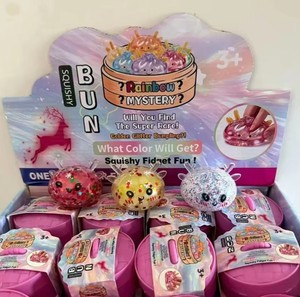 Juguetes Blandos de Cristal Kawaii con Forma de Alce Navideño, con Purpurina, para Aliviar el Estrés, Logotipo Personalizable, PU, Baozi al Vapor, Caja Sorpresa - Product Image 5