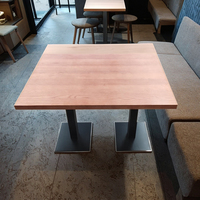 Tables de restaurant carrées de café de cantine commerciale moderne pour les cantines et les restaurants