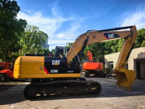 รถขุด CAT 320D มือสอง สภาพดีเยี่ยม สีเดิมจากโรงงาน - Product Image 2