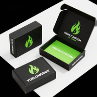 Petites boîtes d'emballage en carton ondulé recyclable noir pour l'envoi de chaussures et de vêtements, avec impression personnalisée