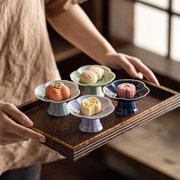 Plateau à gâteaux en céramique moderne et écologique sur pieds hauts, petit plat à fruits, plat à fruits secs et noix pour table basse, idéal pour le thé et les dim sum