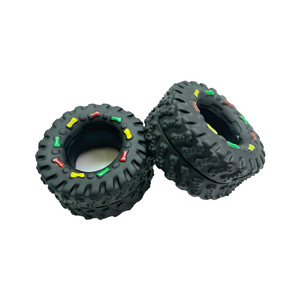 Jouet interactif écologique indestructible de haute qualité pour animaux de compagnie résistance aux morsures forme de <span class=keywords><strong>pneu</strong></span> jouet à mâcher grinçant - Product Image 3