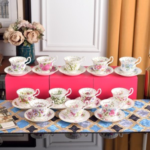 Bộ tách trà cà phê gốm sứ cao cấp <span class=keywords><strong>Albert</strong></span> Royal <span class=keywords><strong>Albert</strong></span>, họa tiết hoa theo tháng, màu đen, kèm đĩa, kiểu dáng cổ điển, dùng trong nhà, hộp quà gỗ, chất liệu PC - Product Image 1