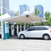 Auvent de stationnement extérieur personnalisé, durable, imperméable, avec toit en toile et membrane PVDF, structure en acier, protection solaire pour voitures