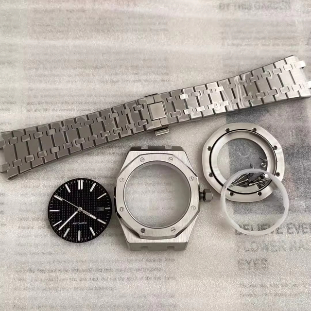 39mm Waterproof Stainless Steel Watch Case with Sapphire Glass NH35/34/4r/6r Movement on Sale