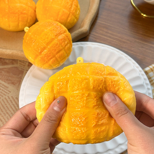 Juguete de Simulación de Piña, Pan, Croissant, Hamburguesa y Donut para Apretar, para Niños de 5 a 7 Años, Juguete de Descompresión - Product Image 2