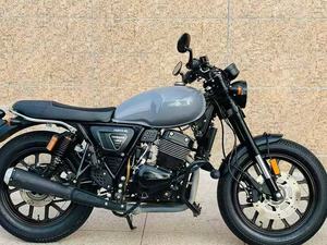 Yingang Latte RTD250 Twin - Moto de rue rétro à deux cylindres de 250 cm3 avec ABS - Product Image 4