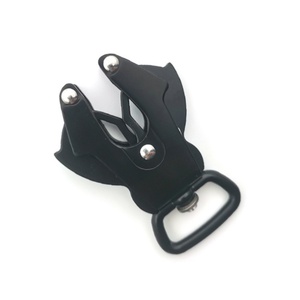 En gros, connecteurs de haute qualité : Mousquetons, boucles grenouille, boucles de dégagement rapide pour animaux de compagnie en aluminium, boucles de <span class=keywords><strong>voiture</strong></span> pour animaux de compagnie - Product Image 1