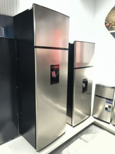 Réfrigérateur électrique à double porte de style français de 210 L avec distributeur d'eau, en plastique, pour usage domestique et hôtelier - Product Image 5