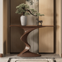 Console élégante et moderne avec des accents dorés de style chinois, meuble d'entrée, de couloir ou de salon pour la nouvelle maison