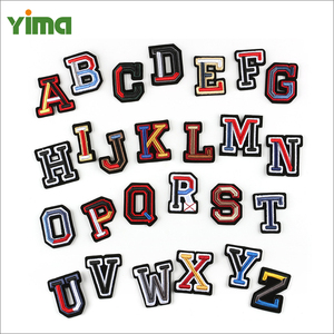 混搭风格热卖帽袋刺绣贴片26字母设计服装个性化刺绣贴片 - Product Image 1