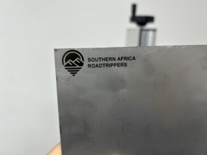 Máquina de Marcado Láser de Fibra Portátil de 20W 30W, Grabador Láser Manual para <span class=keywords><strong>Metal</strong></span>, Acero Inoxidable, Aluminio, Latón y Plástico - Product Image 6