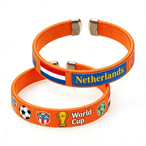 สายรัดข้อมือโลหะผสมไนลอนแบบยืดหยุ่นลายธงชาติสำหรับแฟนฟุตบอล ขายส่งเป็นของขวัญ - Product Image 4