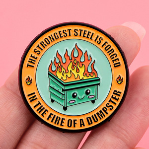 12 styles d'épingles en émail amusantes sur le thème de l'incendie de poubelle, broches de meme 'It's Fine', épingles de revers Kawaii en forme de poubelle enflammée pour sac à dos - Product Image 3